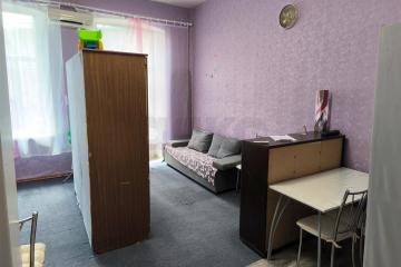Фото №1: 1-комнатная квартира <span class="whitespace-nowrap">31 м²</span>, <span class="whitespace-nowrap">1/2 эт.</span> - Краснодар, мкр. Центральный, ул. Рашпилевская, 58