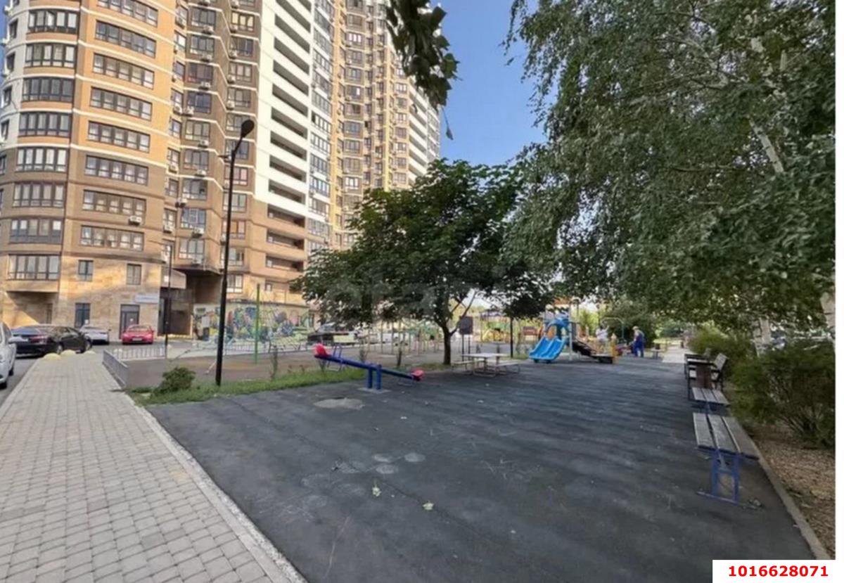 Фото №2: 2-комнатная квартира <span class="whitespace-nowrap">57 м²</span>, <span class="whitespace-nowrap">9/15 эт.</span> - Краснодар, Карасунский внутригородской округ, жилой комплекс Империал, ж/м Пашковский, ул. Леонида Лаврова, 8к2