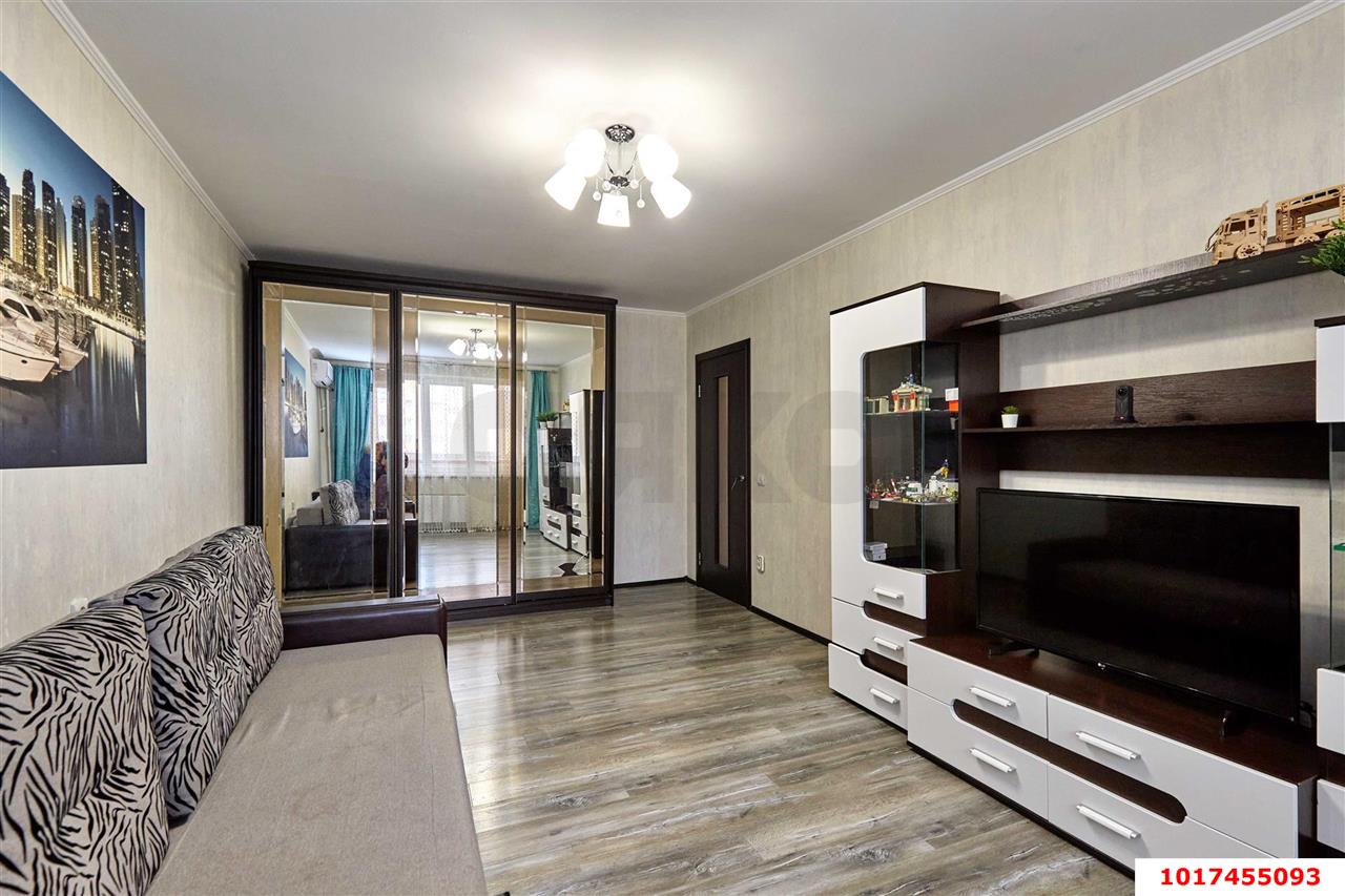 Фото №7: 3-комнатная квартира <span class="whitespace-nowrap">75 м²</span>, <span class="whitespace-nowrap">12/14 эт.</span> - Краснодар, Западный внутригородской округ, мкр. Юбилейный, пр-кт Чекистов, 24/1
