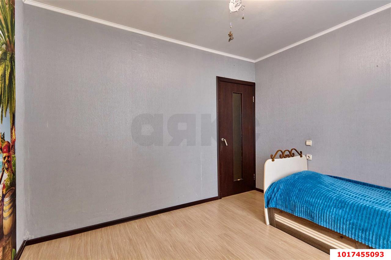Фото №6: 3-комнатная квартира <span class="whitespace-nowrap">75 м²</span>, <span class="whitespace-nowrap">12/14 эт.</span> - Краснодар, Западный внутригородской округ, мкр. Юбилейный, пр-кт Чекистов, 24/1