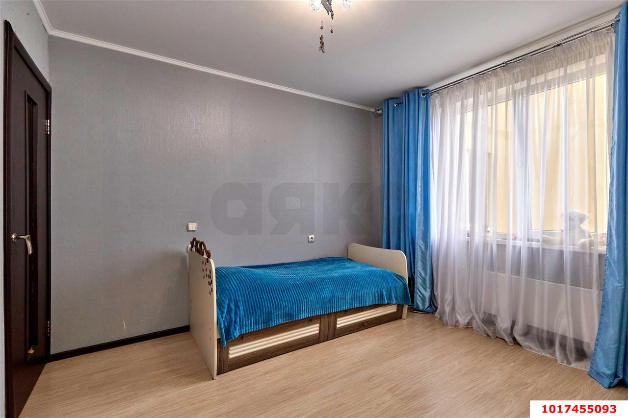 Фото №4: 3-комнатная квартира <span class="whitespace-nowrap">75 м²</span>, <span class="whitespace-nowrap">12/14 эт.</span> - Краснодар, Западный внутригородской округ, мкр. Юбилейный, пр-кт Чекистов, 24/1