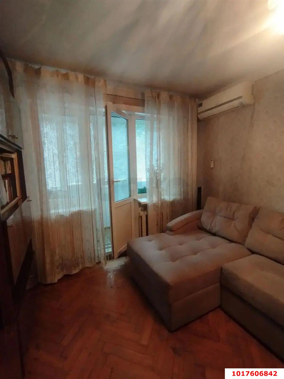 Фото №1: 3-комнатная квартира <span class="whitespace-nowrap">65 м²</span>, <span class="whitespace-nowrap">2/5 эт.</span> - Краснодар, Западный внутригородской округ, мкр. Горгаз, ул. Станкостроительная, 10