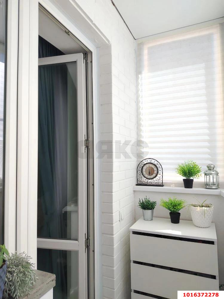Фото №8: 1-комнатная квартира <span class="whitespace-nowrap">41 м²</span>, <span class="whitespace-nowrap">5/16 эт.</span> - Краснодар, Прикубанский внутригородской округ, 9-й километр, мкр. ЖК Валентина, ул. имени Дзержинского, 64/2