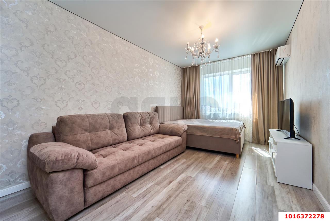 Фото №4: 1-комнатная квартира <span class="whitespace-nowrap">41 м²</span>, <span class="whitespace-nowrap">5/16 эт.</span> - Краснодар, Прикубанский внутригородской округ, 9-й километр, мкр. ЖК Валентина, ул. имени Дзержинского, 64/2