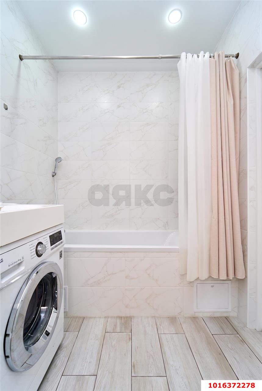 Фото №7: 1-комнатная квартира <span class="whitespace-nowrap">41 м²</span>, <span class="whitespace-nowrap">5/16 эт.</span> - Краснодар, Прикубанский внутригородской округ, 9-й километр, мкр. ЖК Валентина, ул. имени Дзержинского, 64/2