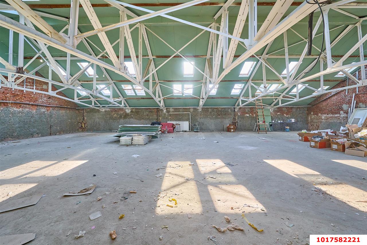 Фото №5: Офисное помещение <span class="whitespace-nowrap">320 м²</span>, <span class="whitespace-nowrap">4/4 эт.</span> - Краснодар, Центральный внутригородской округ, мкр. Центральный, ул. Чапаева, 94