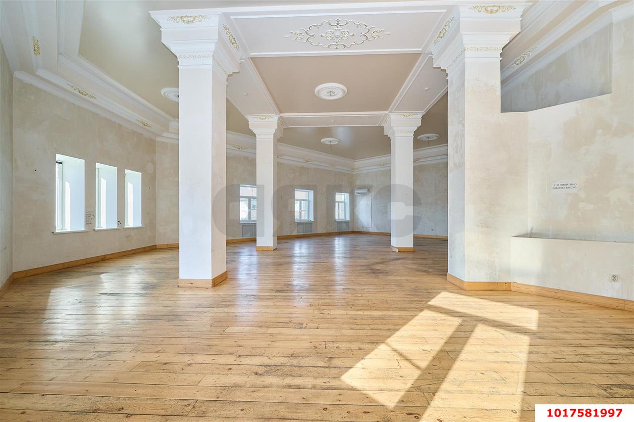 Фото №10: Офисное помещение <span class="whitespace-nowrap">171 м²</span>, <span class="whitespace-nowrap">3/4 эт.</span> - Краснодар, Центральный внутригородской округ, мкр. Центральный, ул. Чапаева, 94