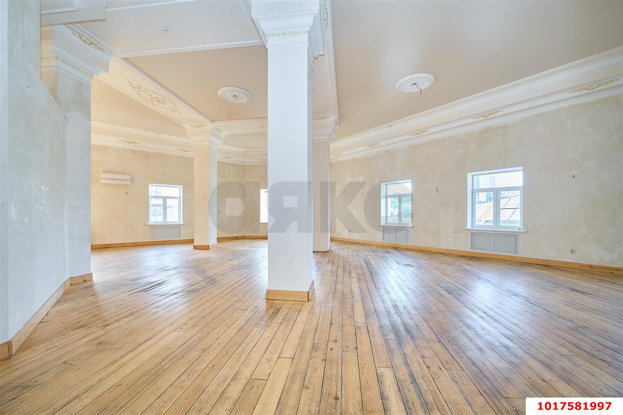 Фото №14: Офисное помещение <span class="whitespace-nowrap">171 м²</span>, <span class="whitespace-nowrap">3/4 эт.</span> - Краснодар, Центральный внутригородской округ, мкр. Центральный, ул. Чапаева, 94