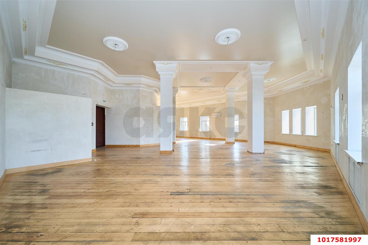Фото №3: Офисное помещение <span class="whitespace-nowrap">171 м²</span>, <span class="whitespace-nowrap">3/4 эт.</span> - Краснодар, Центральный внутригородской округ, мкр. Центральный, ул. Чапаева, 94