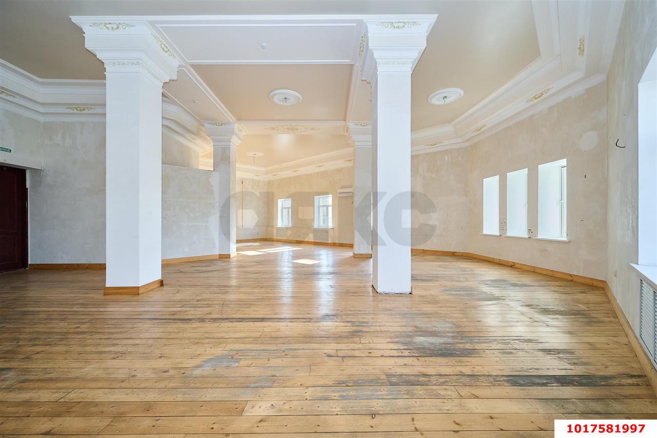 Фото №4: Офисное помещение <span class="whitespace-nowrap">171 м²</span>, <span class="whitespace-nowrap">3/4 эт.</span> - Краснодар, Центральный внутригородской округ, мкр. Центральный, ул. Чапаева, 94