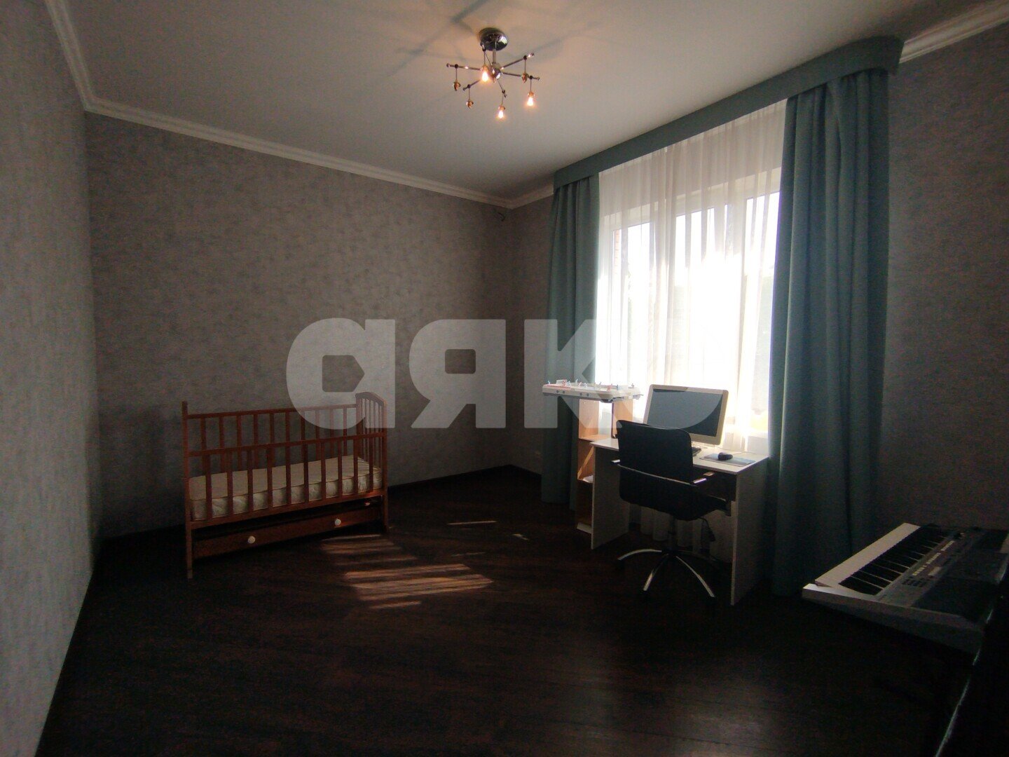 Фото №6: Дом <span class="whitespace-nowrap">202 м²</span> <span class="whitespace-nowrap">+ 4 сот.</span>, <span class="whitespace-nowrap">1 эт.</span> - Горячий Ключ, мкр. Администрация