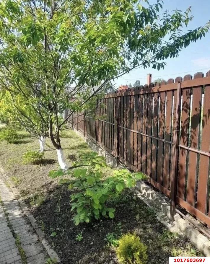 Фото №3: 3-комнатная квартира <span class="whitespace-nowrap">92 м²</span>, <span class="whitespace-nowrap">2/2 эт.</span> - Адыгейск, пр-кт Ленина, 44