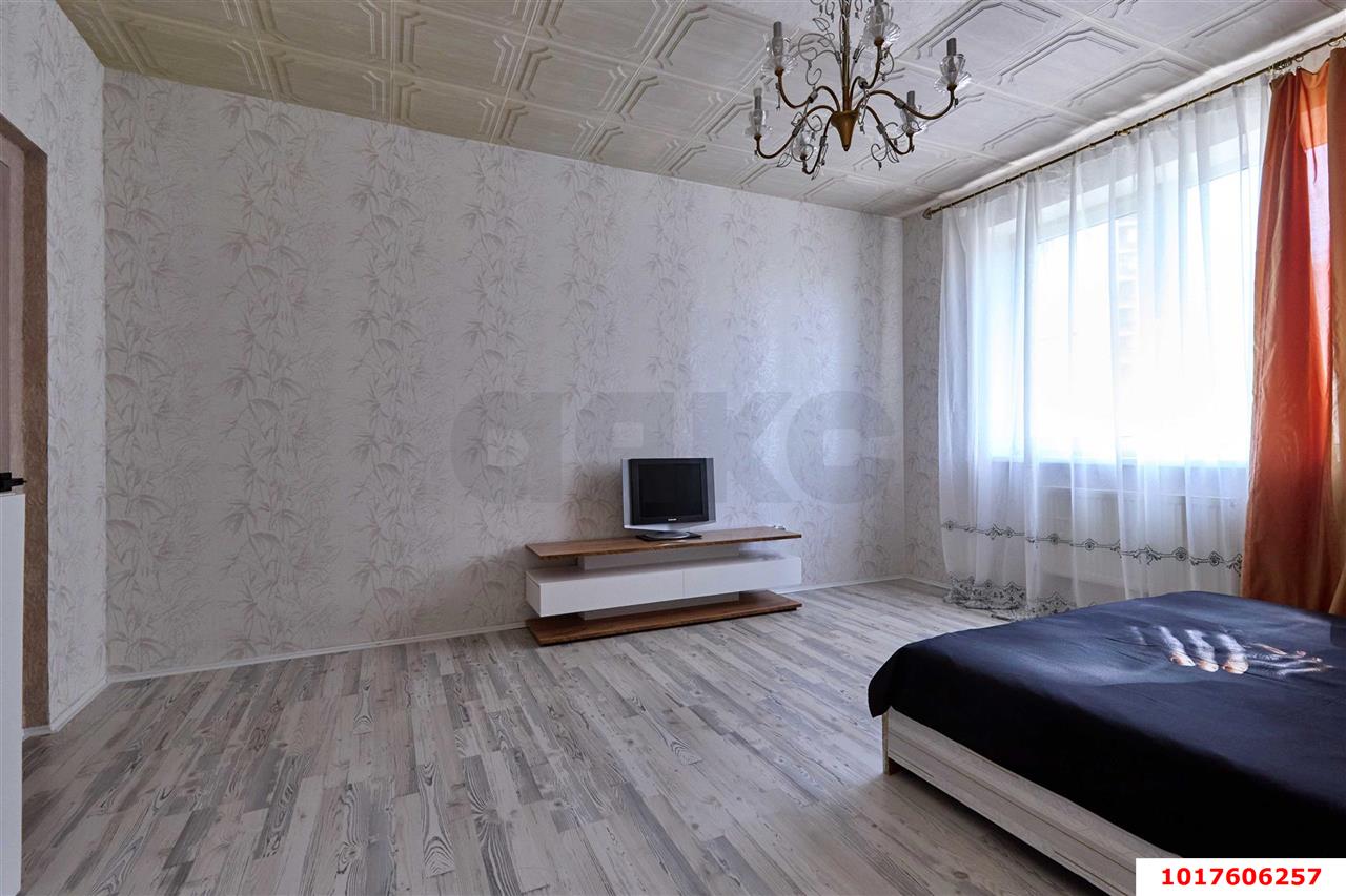 Фото №3: 1-комнатная квартира <span class="whitespace-nowrap">50 м²</span>, <span class="whitespace-nowrap">7/12 эт.</span> - Краснодар, Западный внутригородской округ, мкр. Кожзавод, ул. Минская, 122/2