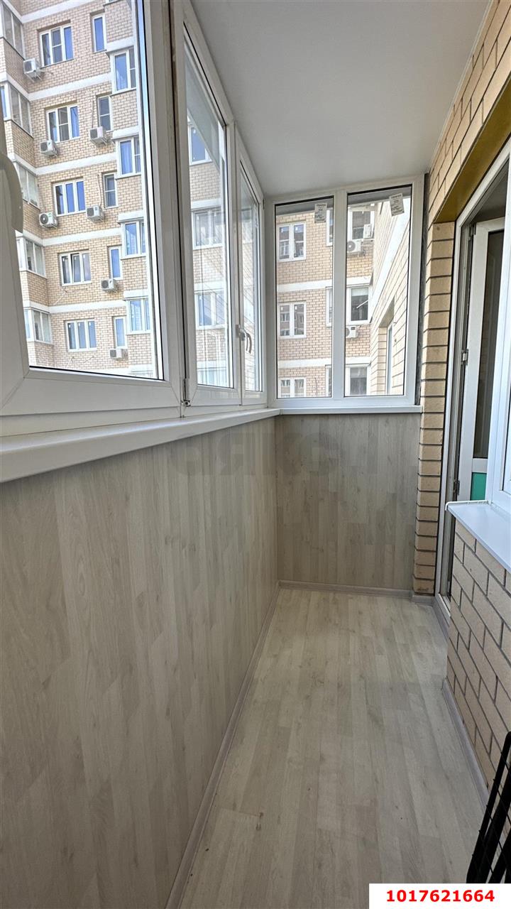 Фото №8: 1-комнатная квартира <span class="whitespace-nowrap">39 м²</span>, <span class="whitespace-nowrap">11/16 эт.</span> - Краснодар, Прикубанский внутригородской округ, мкр. ЖК Красная Площадь, ул. им. Мурата Ахеджака, 12к8