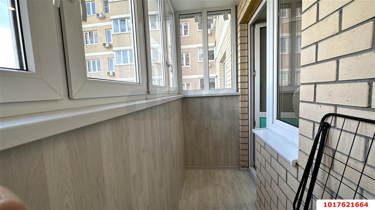 Фото №9: 1-комнатная квартира <span class="whitespace-nowrap">39 м²</span>, <span class="whitespace-nowrap">11/16 эт.</span> - Краснодар, Прикубанский внутригородской округ, мкр. ЖК Красная Площадь, ул. им. Мурата Ахеджака, 12к8