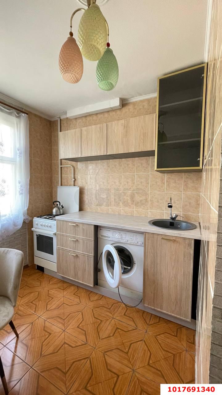 Фото №4: 1-комнатная квартира <span class="whitespace-nowrap">32 м²</span>, <span class="whitespace-nowrap">1/17 эт.</span> - Краснодар, Прикубанский внутригородской округ, мкр. Завод Измерительных Приборов, ул. Карякина, 3