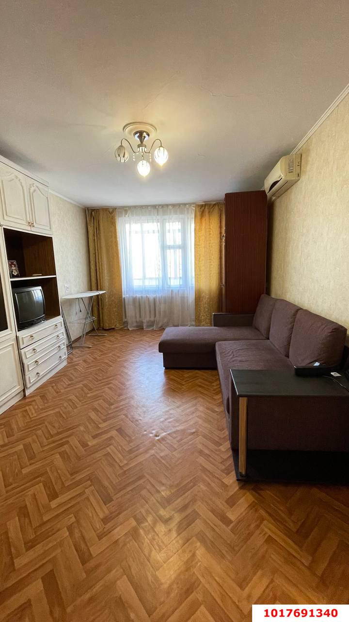 Фото №1: 1-комнатная квартира <span class="whitespace-nowrap">32 м²</span>, <span class="whitespace-nowrap">1/17 эт.</span> - Краснодар, Прикубанский внутригородской округ, мкр. Завод Измерительных Приборов, ул. Карякина, 3