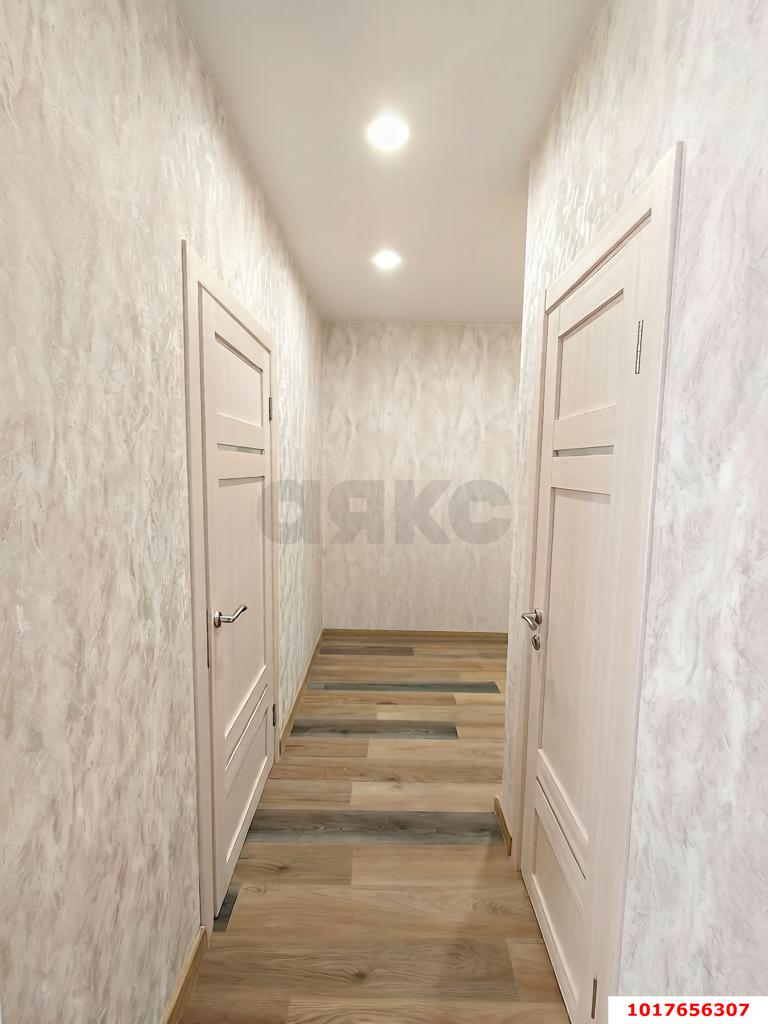 Фото №4: 1-комнатная квартира <span class="whitespace-nowrap">48 м²</span>, <span class="whitespace-nowrap">10/21 эт.</span> - Краснодар, Прикубанский внутригородской округ, мкр. ЖК Бауинвест, ул. Героев-Разведчиков, 11/4