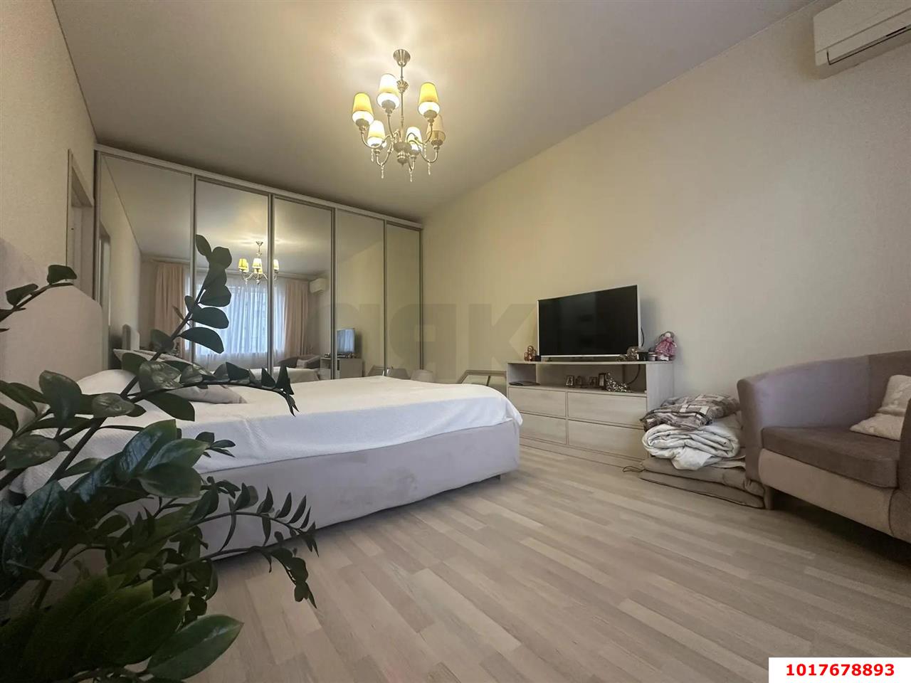 Фото №2: 1-комнатная квартира <span class="whitespace-nowrap">42 м²</span>, <span class="whitespace-nowrap">12/24 эт.</span> - Краснодар, Прикубанский внутригородской округ, Панорама, мкр. ЖК Панорама, ул. Восточно-Кругликовская, 22/3