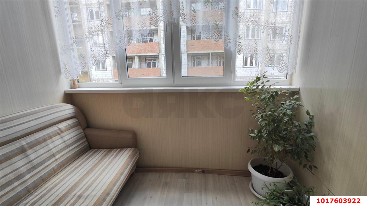 Фото №6: Студия <span class="whitespace-nowrap">30 м²</span>, <span class="whitespace-nowrap">4/7 эт.</span> - Краснодар, Прикубанский внутригородской округ, мкр. Музыкальный, ул. имени Сергея Есенина, 108/1к2
