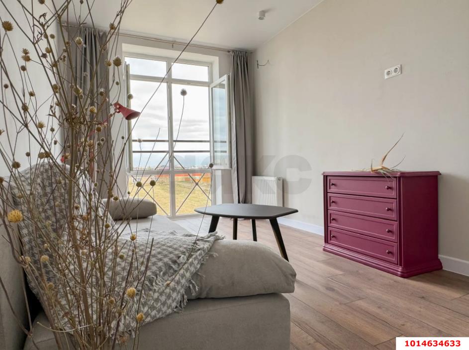 Фото №3: 2-комнатная квартира <span class="whitespace-nowrap">44 м²</span>, <span class="whitespace-nowrap">3/3 эт.</span> - Краснодар, Прикубанский внутригородской округ, мкр. жилой комплекс Усадьба, ул. имени Валерия Вишневецкого, 11к3