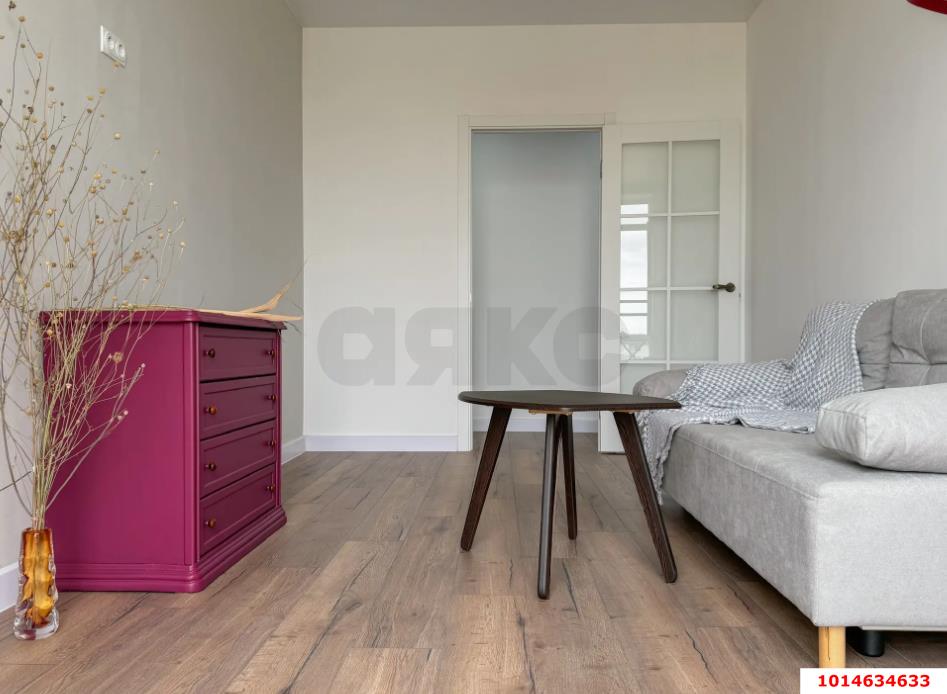 Фото №10: 2-комнатная квартира <span class="whitespace-nowrap">44 м²</span>, <span class="whitespace-nowrap">3/3 эт.</span> - Краснодар, Прикубанский внутригородской округ, мкр. жилой комплекс Усадьба, ул. имени Валерия Вишневецкого, 11к3