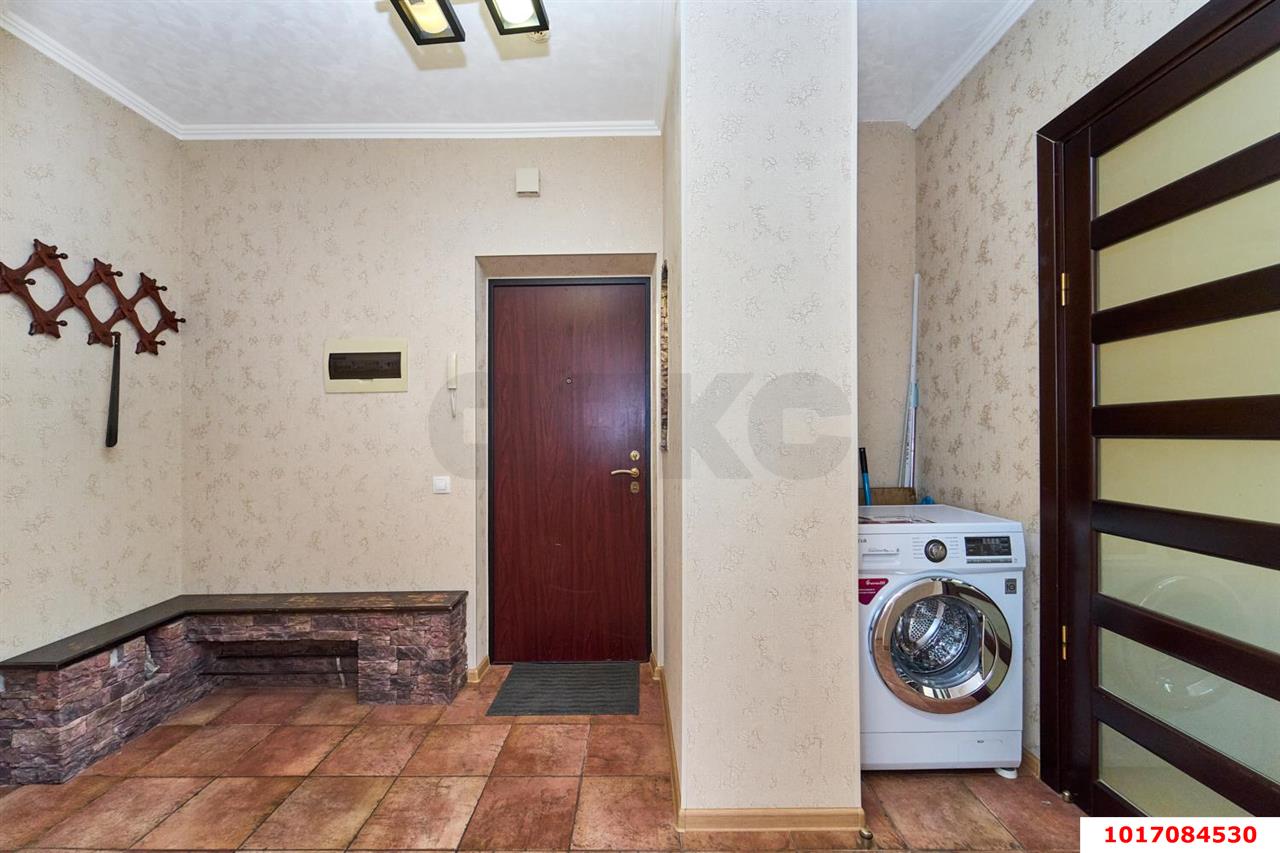 Фото №12: 1-комнатная квартира <span class="whitespace-nowrap">47 м²</span>, <span class="whitespace-nowrap">11/13 эт.</span> - Краснодар, Прикубанский внутригородской округ, мкр. Завод Измерительных Приборов, ул. Зиповская, 11