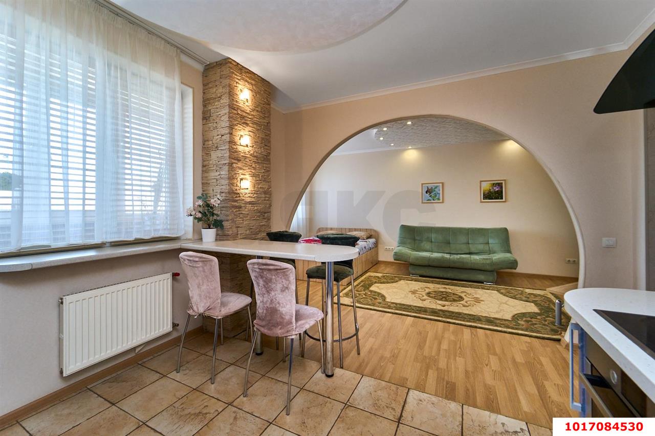 Фото №3: 1-комнатная квартира <span class="whitespace-nowrap">47 м²</span>, <span class="whitespace-nowrap">11/13 эт.</span> - Краснодар, Прикубанский внутригородской округ, мкр. Завод Измерительных Приборов, ул. Зиповская, 11
