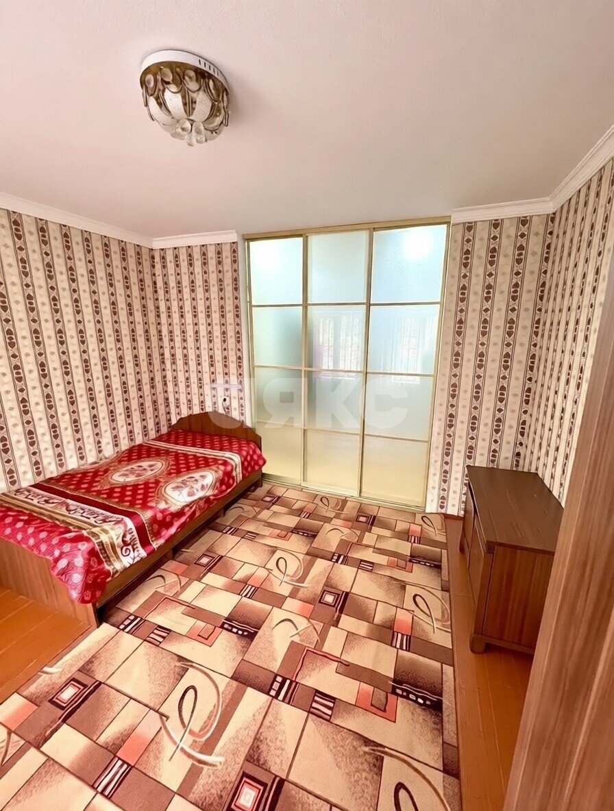 Фото №4: 2-комнатная квартира <span class="whitespace-nowrap">54 м²</span>, <span class="whitespace-nowrap">1/1 эт.</span> - Майкоп, мкр. Центр, ул. Пушкина, 202А