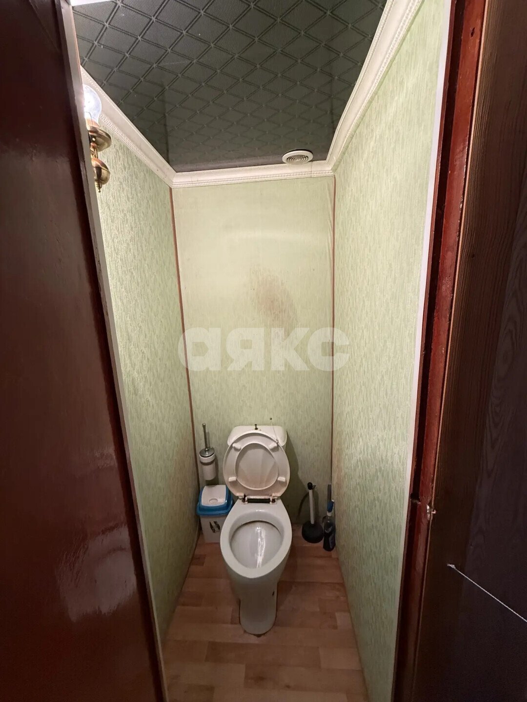 Фото №4: 2-комнатная квартира <span class="whitespace-nowrap">50 м²</span>, <span class="whitespace-nowrap">2/2 эт.</span> - Новокубанск, ул. Мира, 9