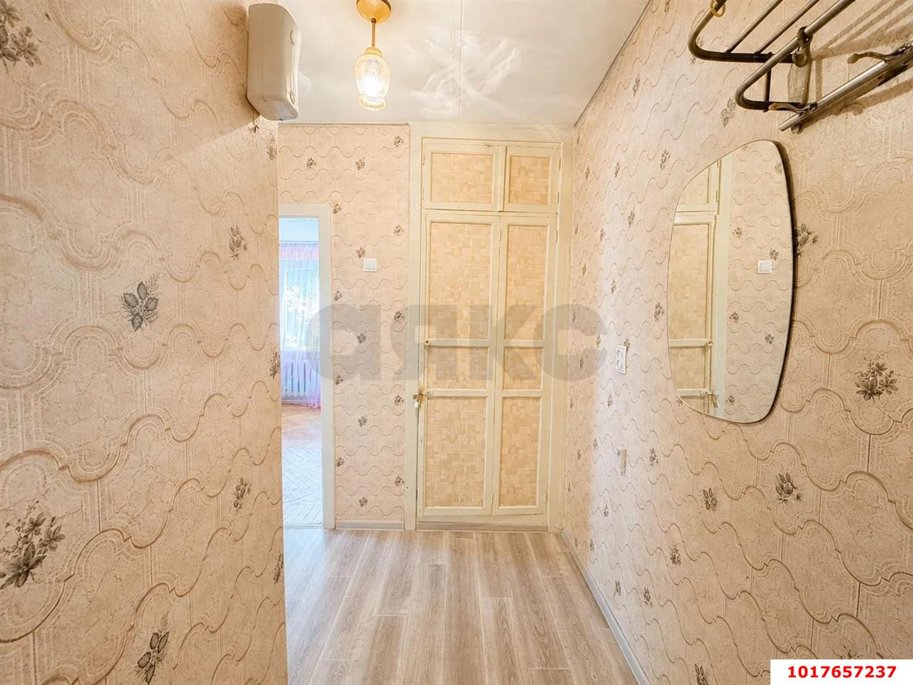 Фото №6: 2-комнатная квартира <span class="whitespace-nowrap">38 м²</span>, <span class="whitespace-nowrap">1/5 эт.</span> - Краснодар, Центральный внутригородской округ, мкр. Центральный, ул. Братьев Дроздовых, 14