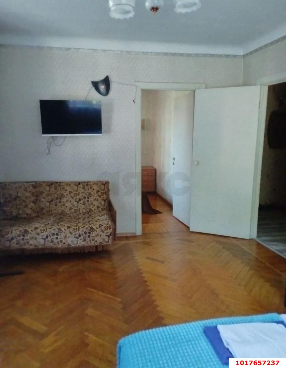 Фото №4: 2-комнатная квартира <span class="whitespace-nowrap">38 м²</span>, <span class="whitespace-nowrap">1/5 эт.</span> - Краснодар, Центральный внутригородской округ, мкр. Центральный, ул. Братьев Дроздовых, 14