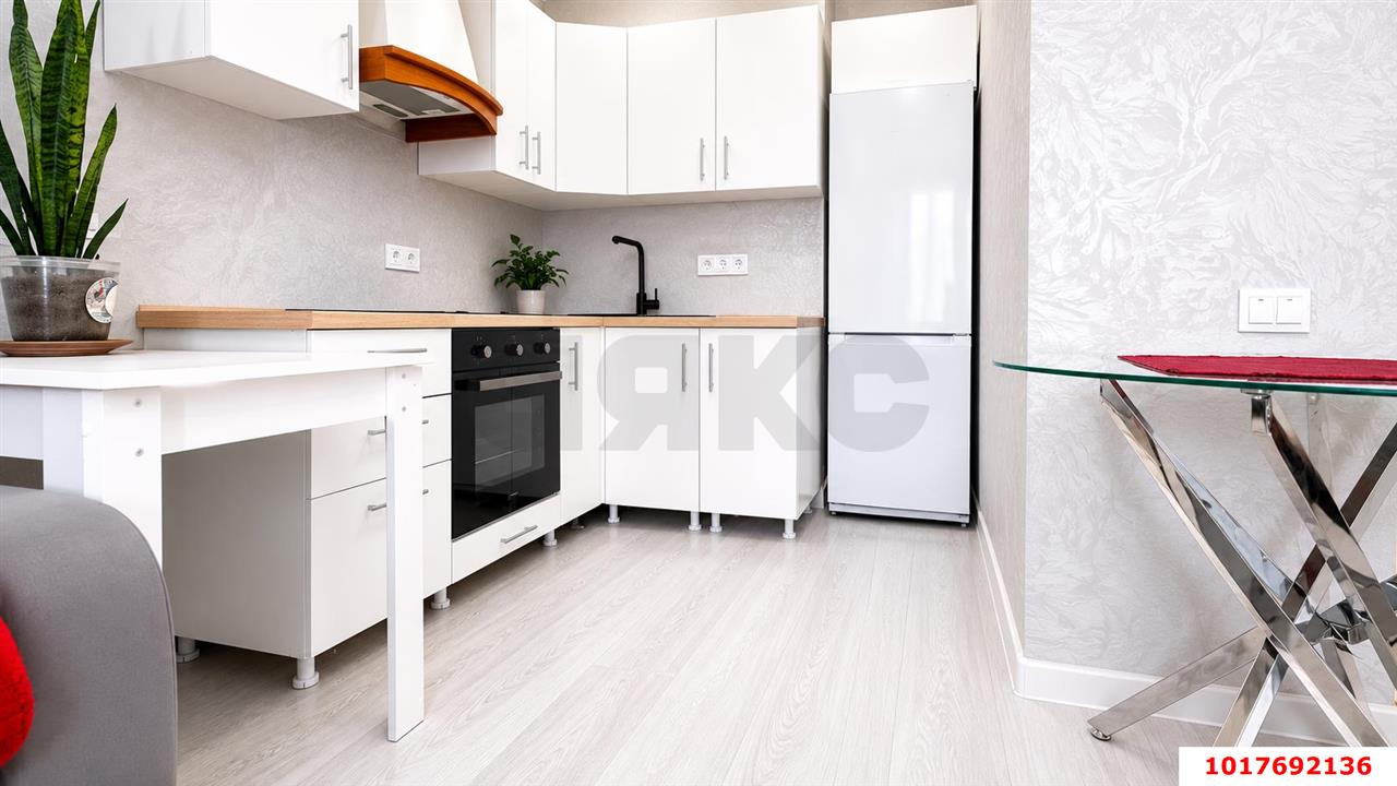 Фото №3: 1-комнатная квартира <span class="whitespace-nowrap">39 м²</span>, <span class="whitespace-nowrap">13/16 эт.</span> - Краснодар, Прикубанский внутригородской округ, мкр. жилой комплекс Ракурс, ул. имени Героя Ростовского, 8к7