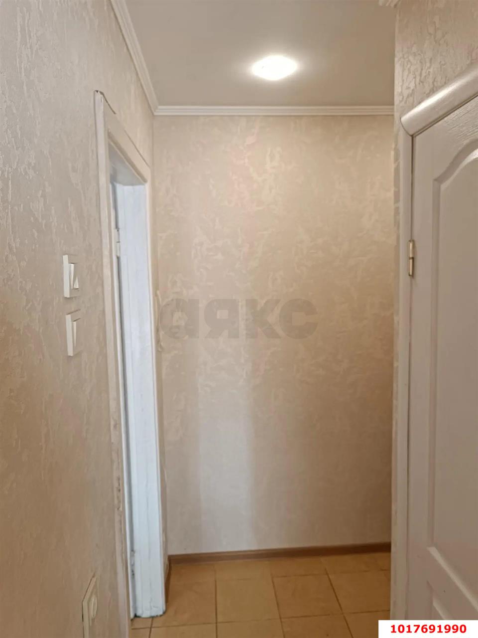 Фото №9: 2-комнатная квартира <span class="whitespace-nowrap">44 м²</span>, <span class="whitespace-nowrap">2/5 эт.</span> - Керчь, мкр. Автовокзал, ул. Гайдара, 9