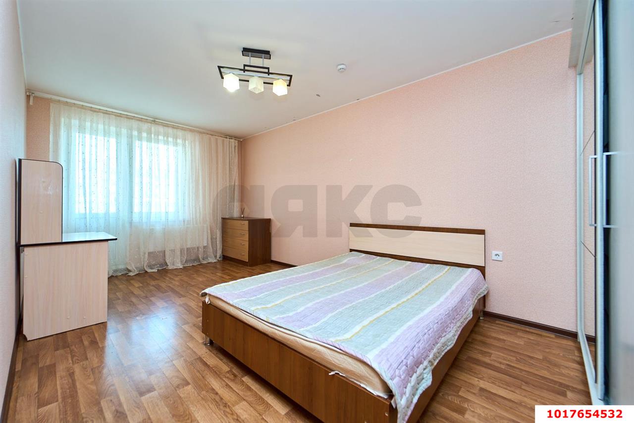 Фото №4: 2-комнатная квартира <span class="whitespace-nowrap">56 м²</span>, <span class="whitespace-nowrap">13/16 эт.</span> - Краснодар, Прикубанский внутригородской округ, мкр. Восточно-Кругликовский, ул. Черкасская, 131