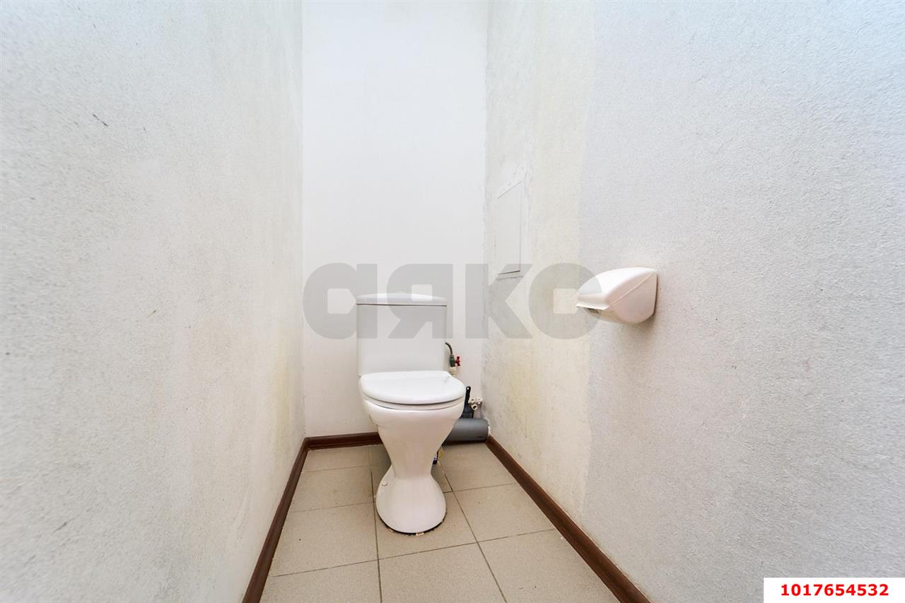 Фото №9: 2-комнатная квартира <span class="whitespace-nowrap">56 м²</span>, <span class="whitespace-nowrap">13/16 эт.</span> - Краснодар, Прикубанский внутригородской округ, мкр. Восточно-Кругликовский, ул. Черкасская, 131