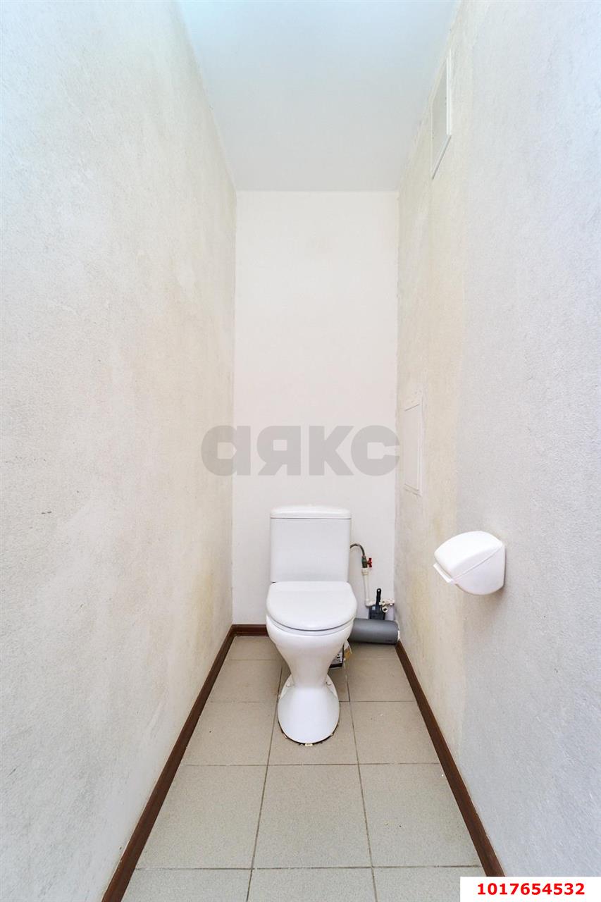 Фото №10: 2-комнатная квартира <span class="whitespace-nowrap">56 м²</span>, <span class="whitespace-nowrap">13/16 эт.</span> - Краснодар, Прикубанский внутригородской округ, мкр. Восточно-Кругликовский, ул. Черкасская, 131