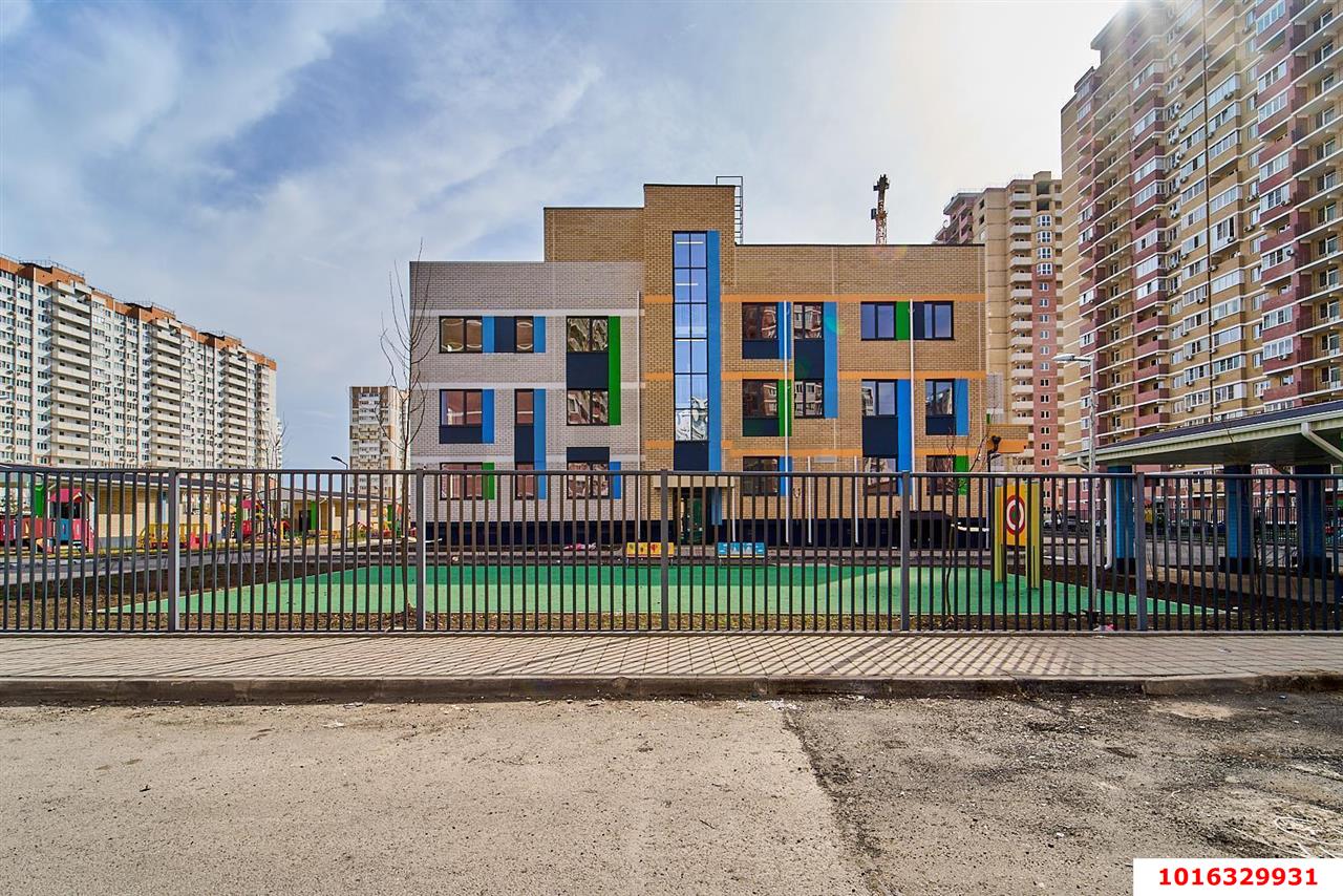 Фото №7: 1-комнатная квартира <span class="whitespace-nowrap">38 м²</span>, <span class="whitespace-nowrap">2/21 эт.</span> - Краснодар, Прикубанский внутригородской округ, мкр. ЖК Бауинвест, ул. Героев-Разведчиков, 11/3