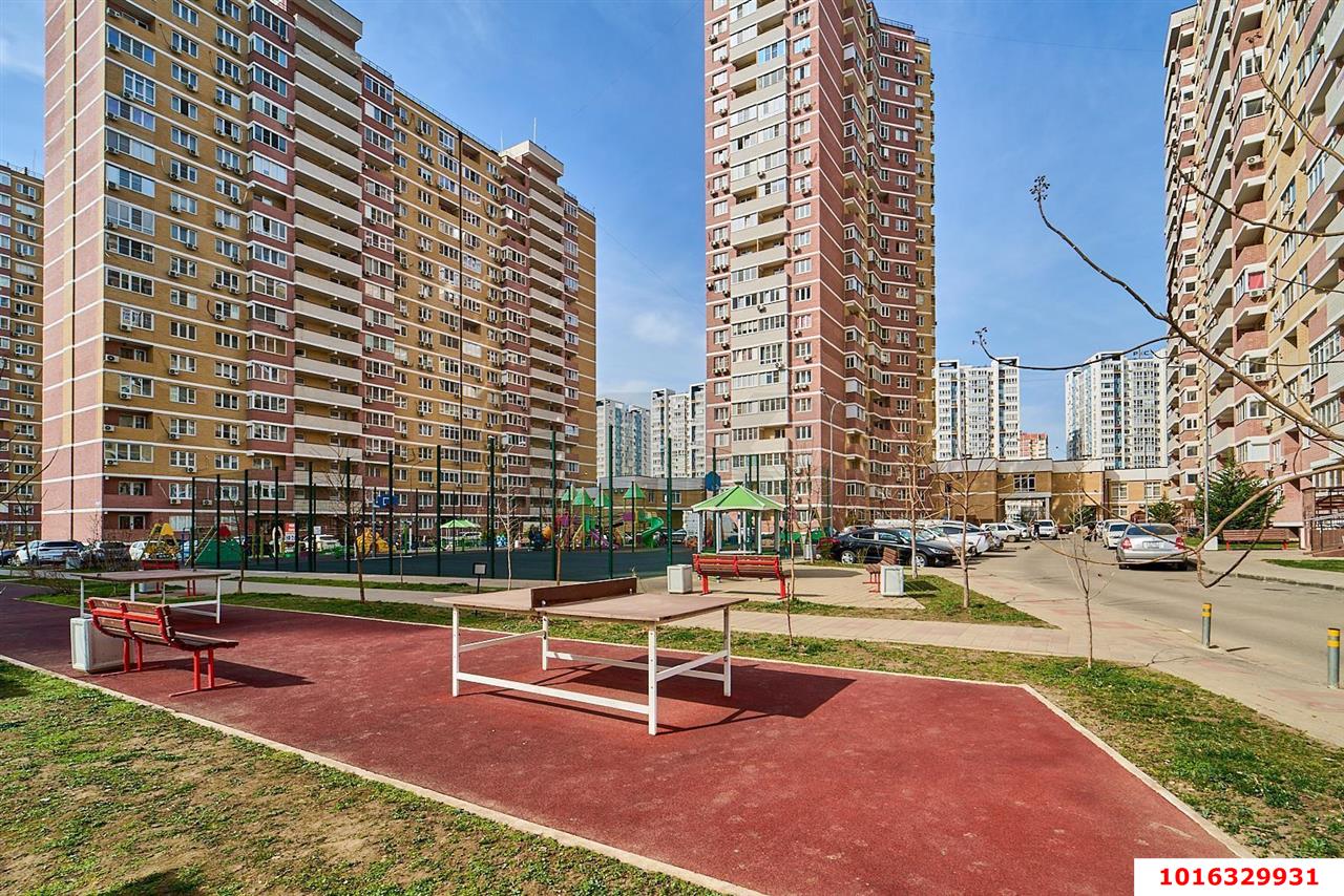 Фото №6: 1-комнатная квартира <span class="whitespace-nowrap">38 м²</span>, <span class="whitespace-nowrap">2/21 эт.</span> - Краснодар, Прикубанский внутригородской округ, мкр. ЖК Бауинвест, ул. Героев-Разведчиков, 11/3