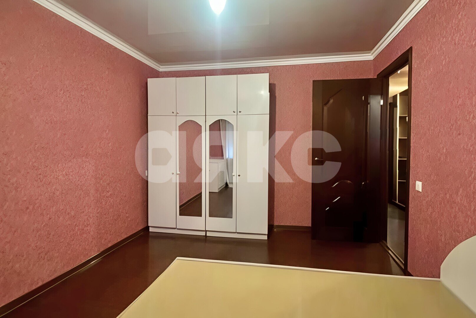 Фото №8: 3-комнатная квартира <span class="whitespace-nowrap">80 м²</span>, <span class="whitespace-nowrap">2/5 эт.</span> - Черкесск, ул. Ленина, 58Б
