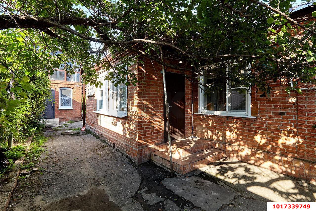 Фото №6: Дом <span class="whitespace-nowrap">300 м²</span> <span class="whitespace-nowrap">+ 7.34 сот.</span>, <span class="whitespace-nowrap">2 эт.</span> - Краснодар, Центральный внутригородской округ, мкр. Центральный, ул. Будённого, 225