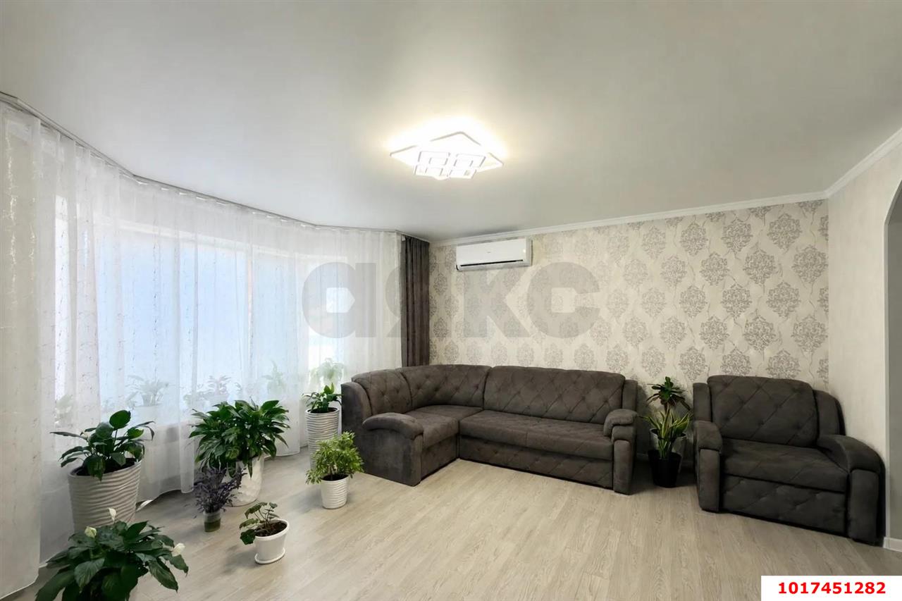 Фото №3: Дом <span class="whitespace-nowrap">120 м²</span> <span class="whitespace-nowrap">+ 1.5 сот.</span>, <span class="whitespace-nowrap">2 эт.</span> - Краснодар, Прикубанский внутригородской округ, мкр. КП Греция, б-р Греческий, 1к94