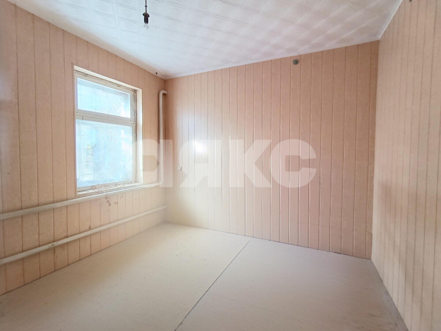 Фото №5: Коммерция <span class="whitespace-nowrap">303 м²</span>, <span class="whitespace-nowrap">1/1 эт.</span> - Дубовка, ул. Степная