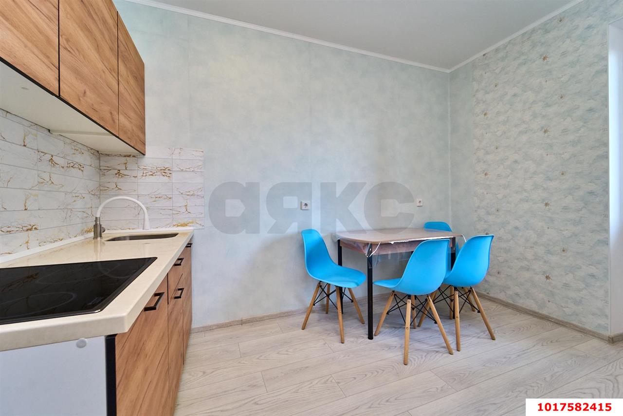 Фото №2: 2-комнатная квартира <span class="whitespace-nowrap">59 м²</span>, <span class="whitespace-nowrap">13/22 эт.</span> - Краснодар, Прикубанский внутригородской округ, Завод Измерительных Приборов, мкр. ЖК Москва, ул. Российская, 79/3к2
