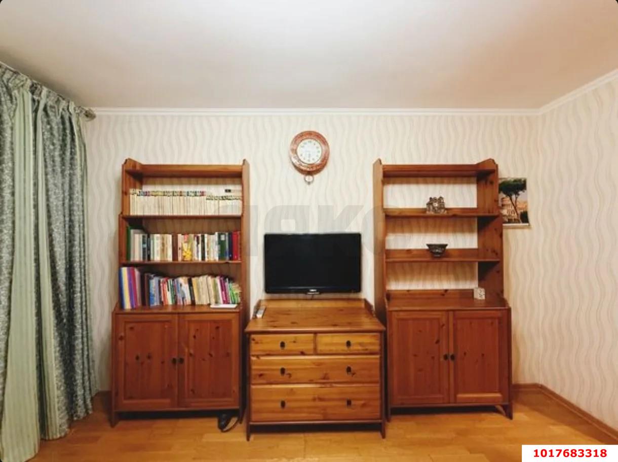 Фото №8: 2-комнатная квартира <span class="whitespace-nowrap">45 м²</span>, <span class="whitespace-nowrap">1/9 эт.</span> - Краснодар, Западный внутригородской округ, мкр. Центральный, ул. Севастопольская, 6