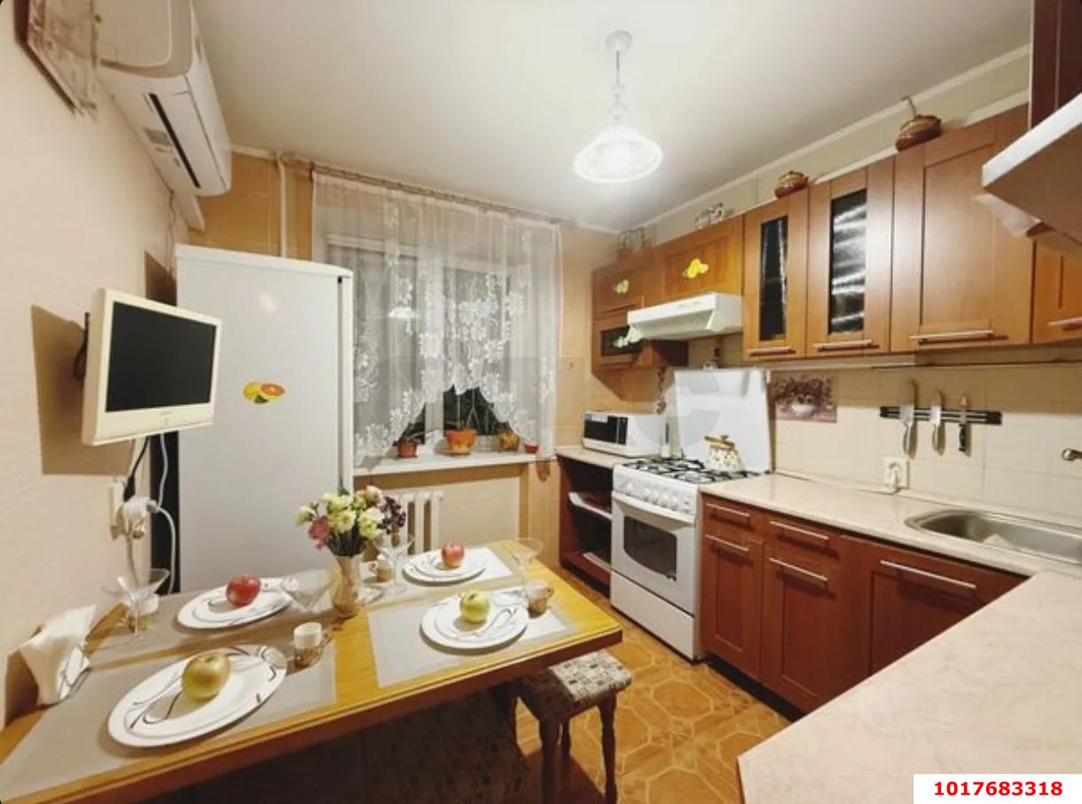 Фото №11: 2-комнатная квартира <span class="whitespace-nowrap">45 м²</span>, <span class="whitespace-nowrap">1/9 эт.</span> - Краснодар, Западный внутригородской округ, мкр. Центральный, ул. Севастопольская, 6