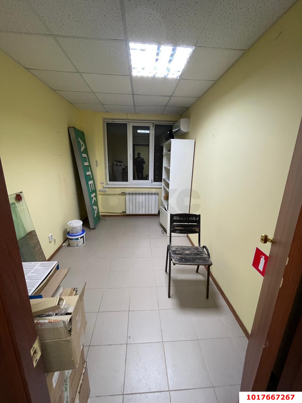 Фото №5: Торговое помещение <span class="whitespace-nowrap">78 м²</span>, <span class="whitespace-nowrap">1/4 эт.</span> - Российский, мкр. Прикубанский внутригородской округ, ул. Волховская, 8