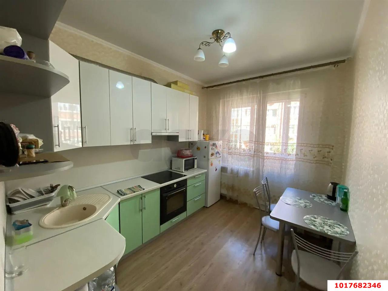 Фото №1: 1-комнатная квартира <span class="whitespace-nowrap">43 м²</span>, <span class="whitespace-nowrap">4/7 эт.</span> - Краснодар, Прикубанский внутригородской округ, мкр. Музыкальный, ул. имени Сергея Есенина, 108/1
