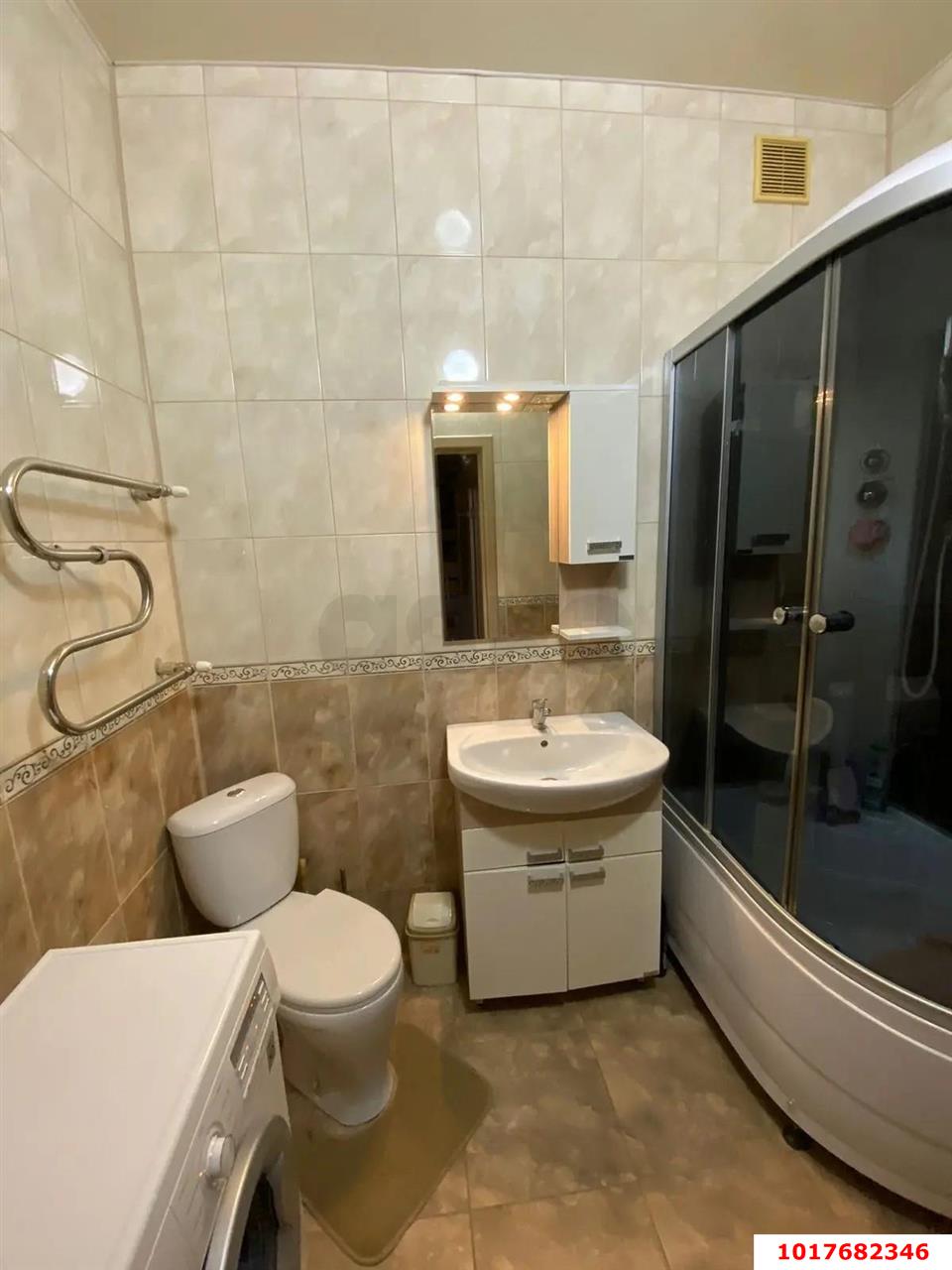 Фото №7: 1-комнатная квартира <span class="whitespace-nowrap">43 м²</span>, <span class="whitespace-nowrap">4/7 эт.</span> - Краснодар, Прикубанский внутригородской округ, мкр. Музыкальный, ул. имени Сергея Есенина, 108/1
