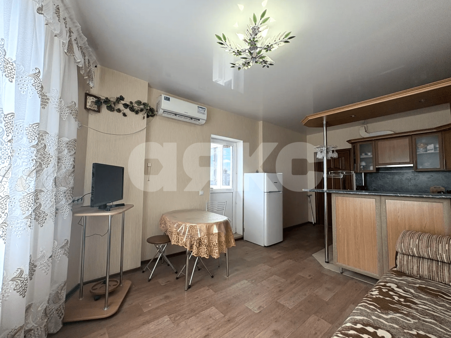 Фото №2: 2-комнатная квартира <span class="whitespace-nowrap">67 м²</span>, <span class="whitespace-nowrap">7/13 эт.</span> - Волгоград, Краснооктябрьский, мкр. ЖК Красная Усадьба, ул. Генерала Штеменко, 5